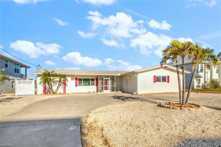 239 Ibis ST