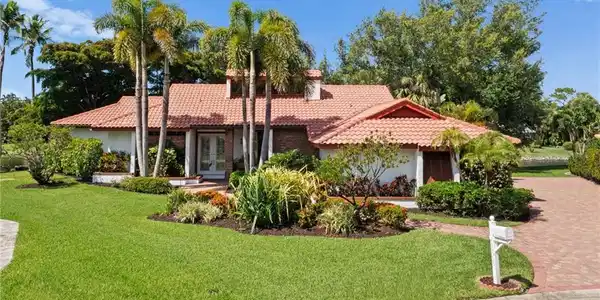 15868 Silverado CT