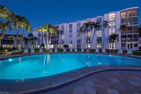 400 Park Shore DR