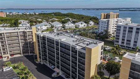 4431 Bay Beach LN