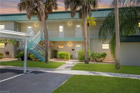 1715 Golf Club DR
