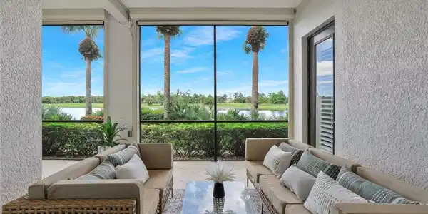 3695 Montreux LN
