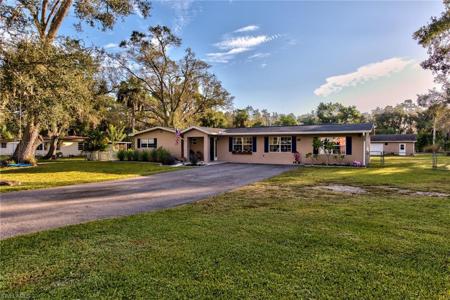 4041 Woodbrier DR