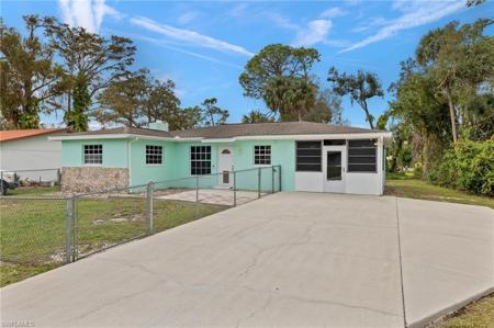 2319 Parkview DR