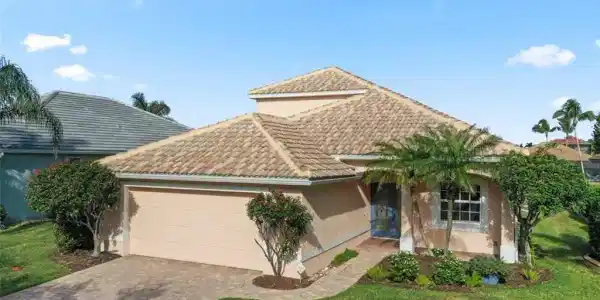 14370 Laguna DR