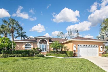 8871 Woodgate DR