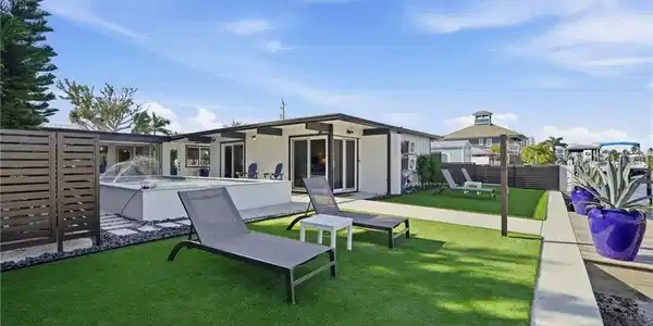 Image 3: LOUNGE POOLSIDE - Virtually Edited Image