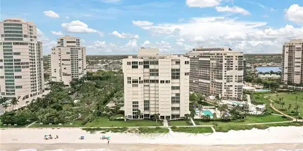 4051 Gulf Shore BLVD N