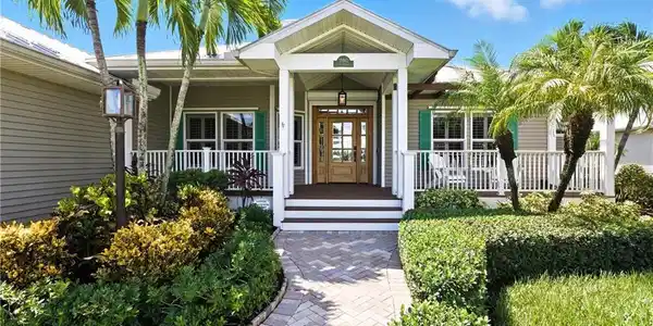 15662 Caloosa Creek CIR