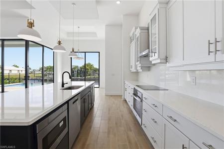 609 NW 38TH AVE