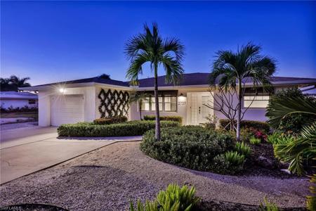 2737 Shoreview DR