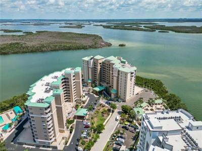4137 Bay Beach