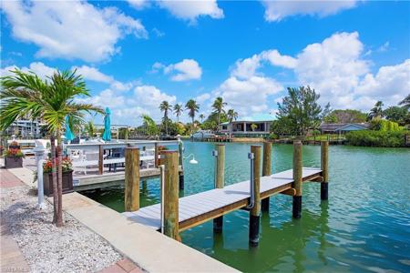 1950 Gulf Shore BLVD N