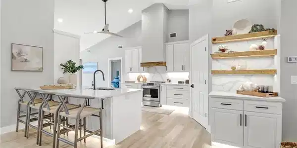 350 Henderson CT