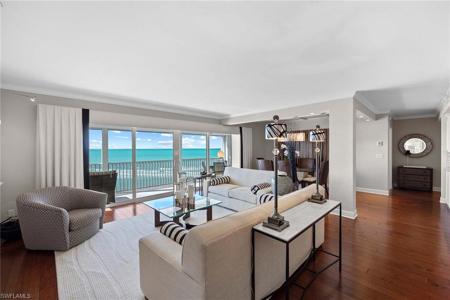 3401 Gulf Shore BLVD N