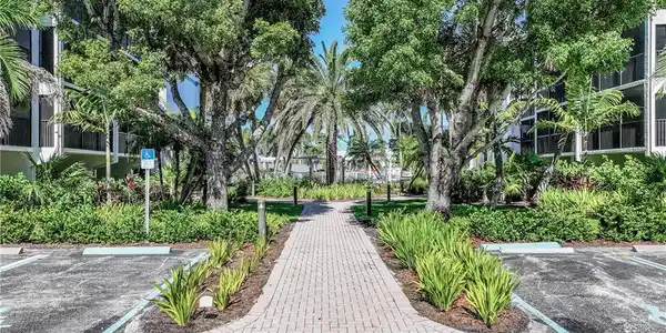 3124 Tennis Villas