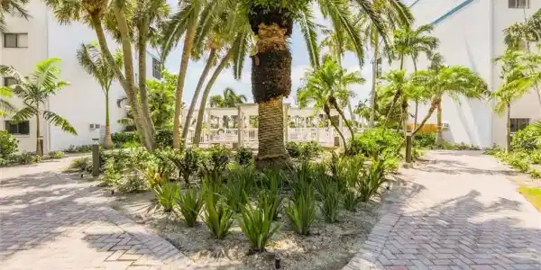 3135 Tennis Villas