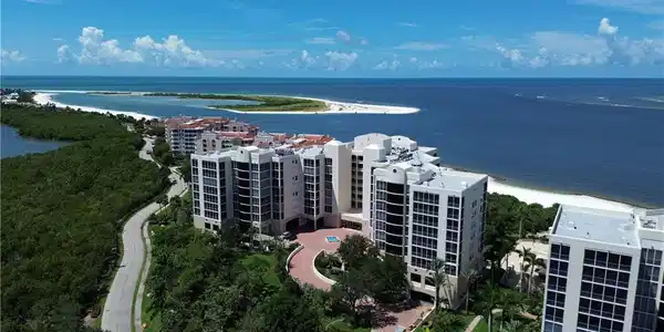 4000 Royal Marco WAY