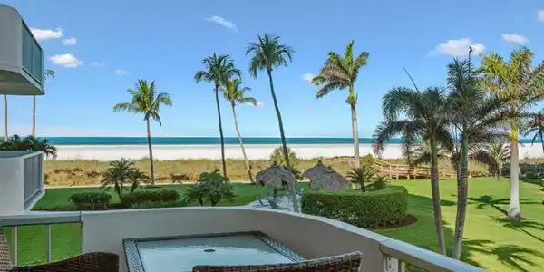 140 Seaview CT