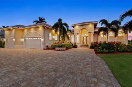 18018 Broadview DR