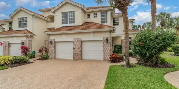 25040 Cypress Hollow CT