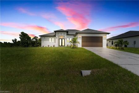 4337 NW 36 AVE