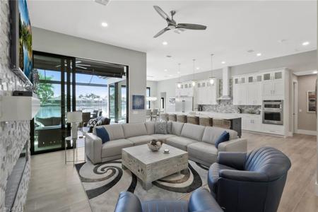 1812 Lagoon LN