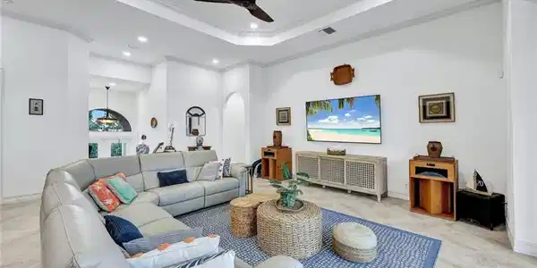 350 Gumbo Limbo LN