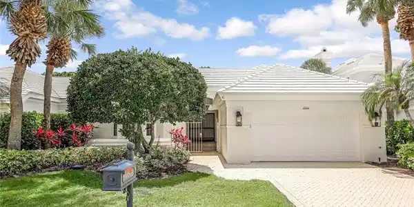 15299 Devon Green LN