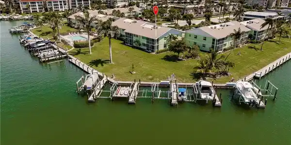 860 Panama CT