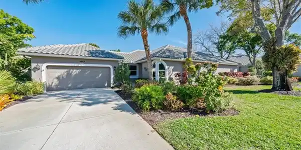 3443 Wildwood Lake CIR