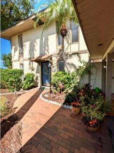 4277 Island CIR