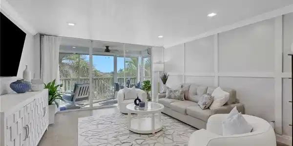3 Bluebill AVE