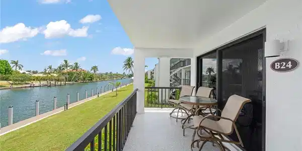 1250 Tennisplace CT