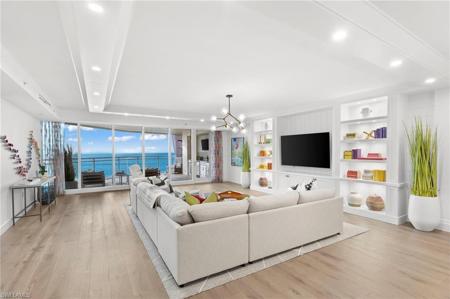 11125 Gulf Shore DR