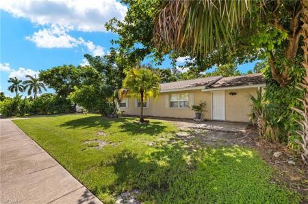 1352 Bradford RD