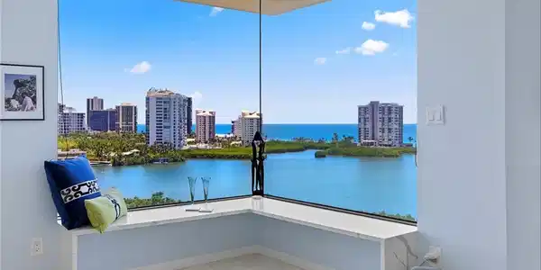 5555 Heron Point