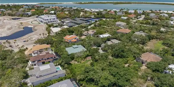 375 Gumbo Limbo LN