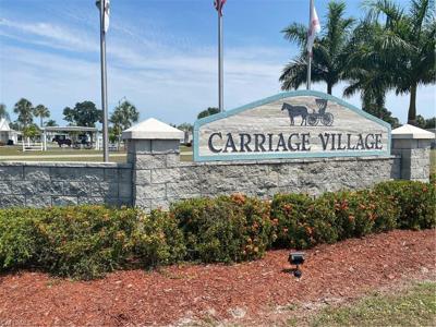 211 Carriage LN