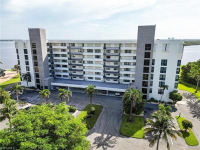 4253 Bay Beach LN