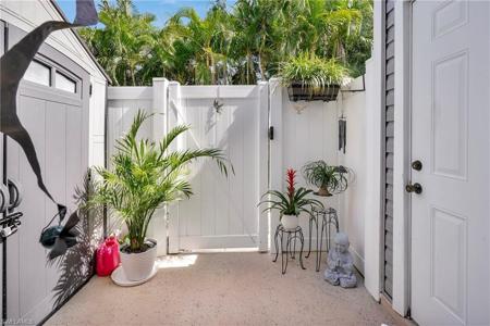 4641 SW Santa Barbara PL