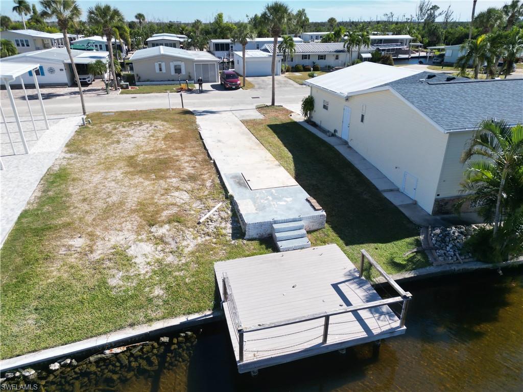 Image 3: Ready for your new home right here at the end of the cul-de-sac
