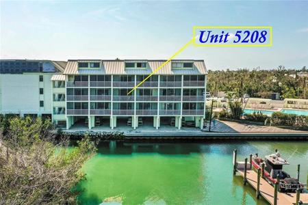 5208 Bayside Villas