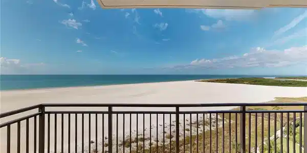 180 Seaview CT