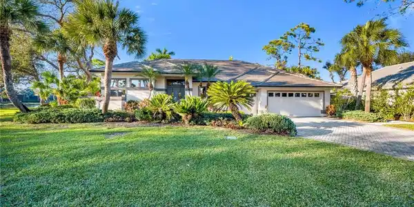 3520 Muscadine LN