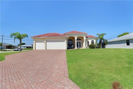3736 SW 11th CT