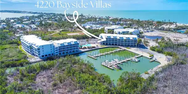 4220 Bayside Villas