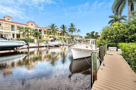 1125 Little Neck CT