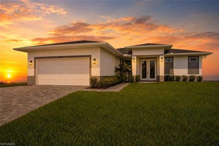 2933 Van Buren PKWY