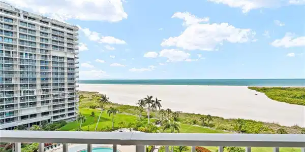 320 Seaview CT